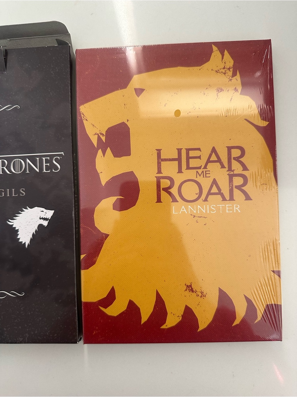Game of Thrones Lannister House Sigil Canvas Wall Art Hear Me Roar HBO NWT - Picture 3 of 3